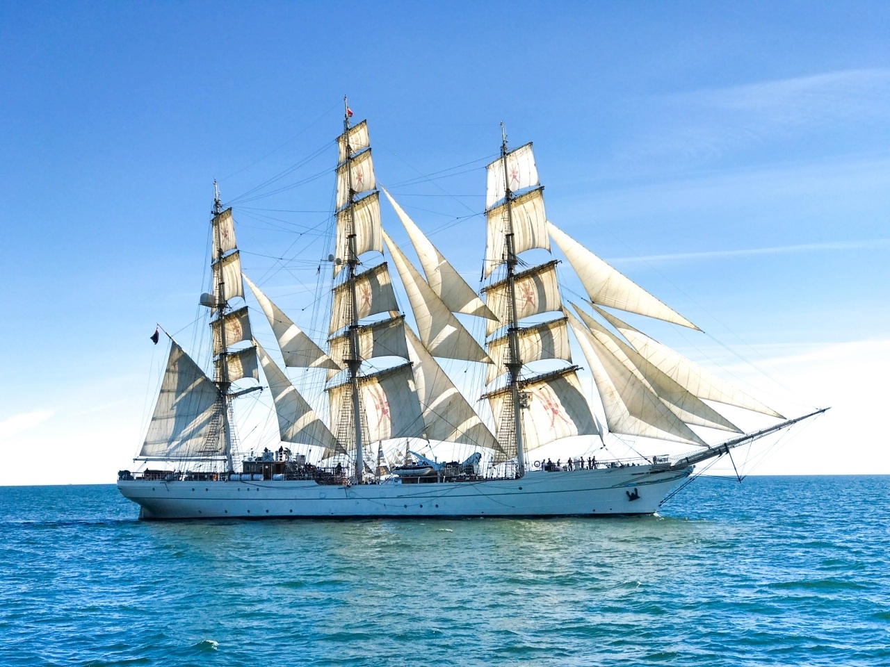 tall-ship-sailing-vacation-in-northern-europe-reflections-enroute